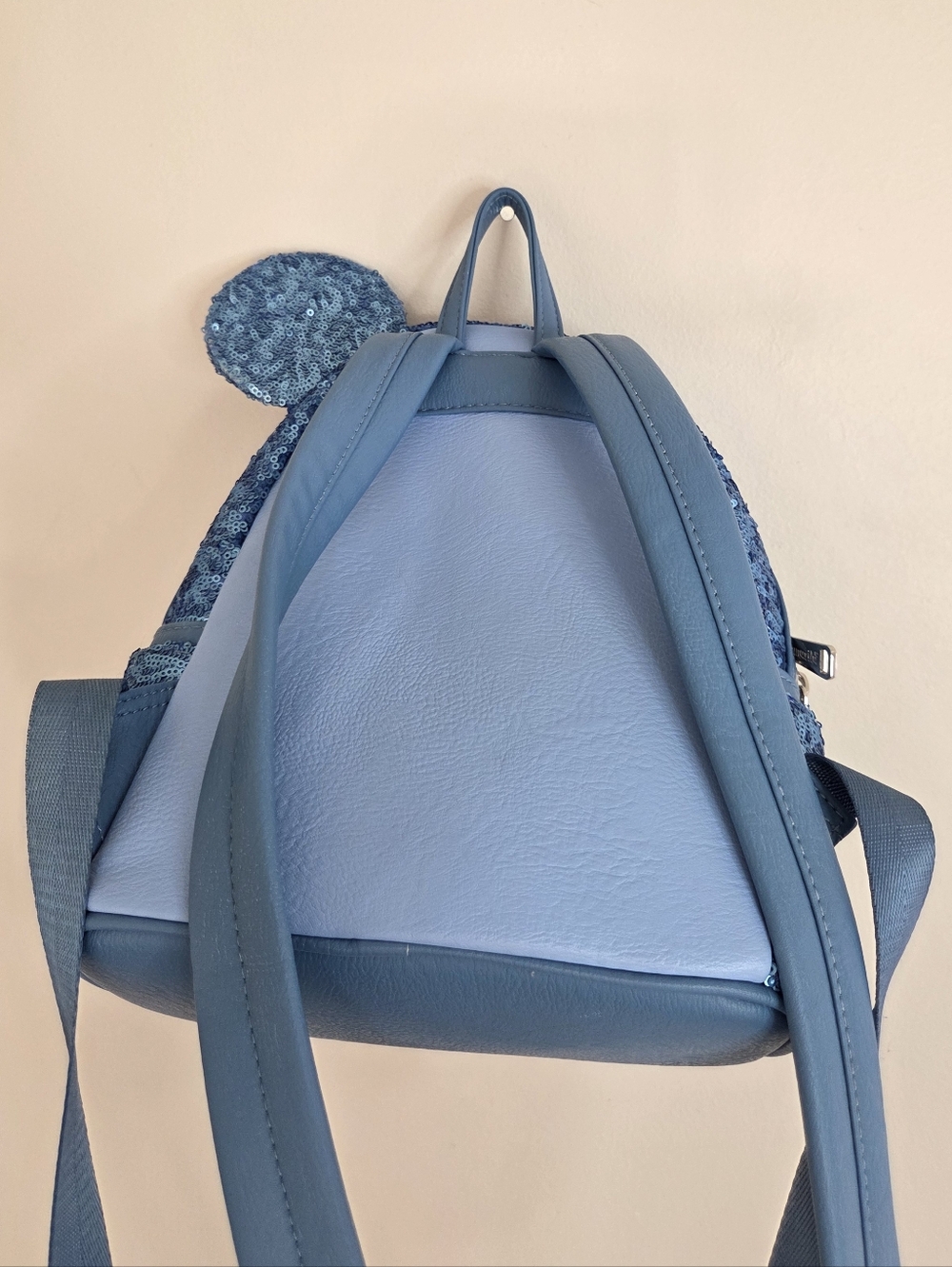 Disney Parks Loungefly Minnie Mouse Hydrangea Blue Sequin Mini Backpack - Picture 7 of 11